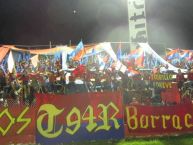 Foto: Barra: Turba Roja • Club: Deportivo FAS