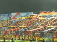 Foto: Barra: Turba Roja • Club: Deportivo FAS