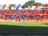 Foto: Barra: Turba Roja • Club: Deportivo FAS