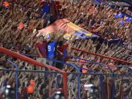 Foto: Barra: Turba Roja • Club: Deportivo FAS