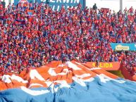 Foto: Barra: Turba Roja • Club: Deportivo FAS