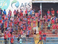 Foto: Barra: Turba Roja • Club: Deportivo FAS