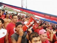 Foto: Barra: Turba Roja • Club: Deportivo FAS