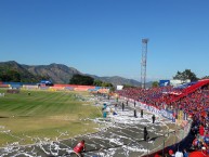 Foto: Barra: Turba Roja • Club: Deportivo FAS