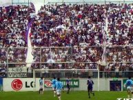 Foto: Barra: Ultra Morada • Club: Saprissa