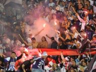 Foto: Barra: Ultra Morada • Club: Saprissa