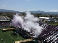 Foto: "Recibimiento" Barra: Ultra Morada • Club: Saprissa