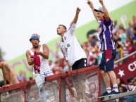 Foto: Barra: Ultra Morada • Club: Saprissa • País: Costa Rica