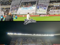 Foto: "Cuando ganamos la 31 aún se imprimía el periódico" Barra: Ultra Morada &bull; Club: Saprissa &bull; País: Costa Rica