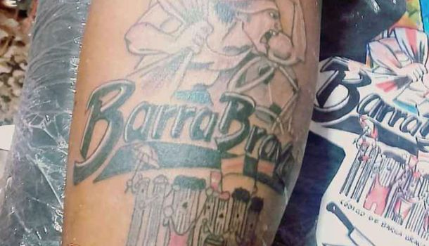 TATUAJE BARRA BRAVA (Hincha de la LDU, Quito)