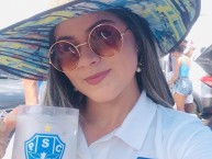 Hincha - Tribunera - Chica - Fanatica de la Barra: Alma Celeste • Club: Paysandu • País: Brasil