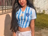 Hincha - Tribunera - Chica - Fanatica de la Barra: Alma Celeste • Club: Paysandu