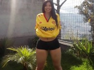 Hincha - Tribunera - Chica - Fanatica de la Barra: Armagedón • Club: Aucas