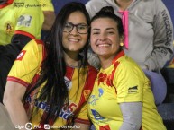 Hincha - Tribunera - Chica - Fanatica de la Barra: Armagedón • Club: Aucas