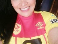 Hincha - Tribunera - Chica - Fanatica de la Barra: Armagedón • Club: Aucas