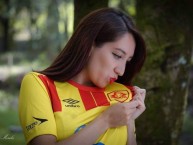 Hincha - Tribunera - Chica - Fanatica de la Barra: Armagedón • Club: Aucas