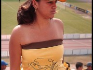 Hincha - Tribunera - Chica - Fanatica de la Barra: Avalancha Sur • Club: Deportivo Táchira