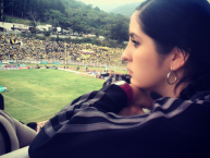 Hincha - Tribunera - Chica - Fanatica de la Barra: Avalancha Sur • Club: Deportivo Táchira