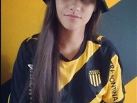 Hincha - Tribunera - Chica - Fanatica de la Barra: Barra Amsterdam • Club: Peñarol