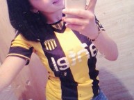 Hincha - Tribunera - Chica - Fanatica de la Barra: Barra Amsterdam • Club: Peñarol