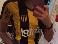 Hincha - Tribunera - Chica - Fanatica de la Barra: Barra Amsterdam • Club: Peñarol