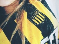 Hincha - Tribunera - Chica - Fanatica de la Barra: Barra Amsterdam • Club: Peñarol