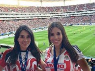 Hincha - Tribunera - Chica - Fanatica de la Barra: Barra Insurgencia • Club: Chivas Guadalajara