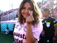 Hincha - Tribunera - Chica - Fanatica de la Barra: Barra Popular Juventud Rosada &bull; Club: Sport Boys &bull; País: Peru