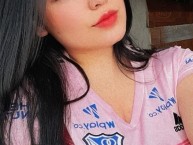 Hincha - Tribunera - Chica - Fanatica de la Barra: Blue Rain • Club: Millonarios