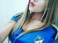 Hincha - Tribunera - Chica - Fanatica de la Barra: Blue Rain • Club: Millonarios