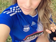 Hincha - Tribunera - Chica - Fanatica de la Barra: Boca del Pozo • Club: Emelec