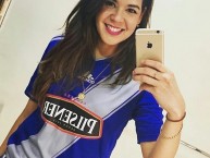 Hincha - Tribunera - Chica - Fanatica de la Barra: Boca del Pozo • Club: Emelec