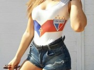 Hincha - Tribunera - Chica - Fanatica de la Barra: Bravo 18 • Club: Fortaleza