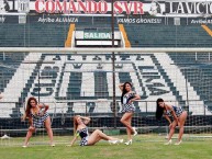 Hincha - Tribunera - Chica - Fanatica de la Barra: Comando SVR • Club: Alianza Lima