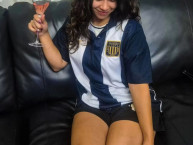 Hincha - Tribunera - Chica - Fanatica de la Barra: Comando SVR &bull; Club: Alianza Lima &bull; País: Peru
