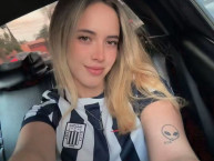 Hincha - Tribunera - Chica - Fanatica de la Barra: Comando SVR &bull; Club: Alianza Lima &bull; País: Peru