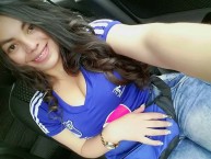 Hincha - Tribunera - Chica - Fanatica de la Barra: Comandos Azules • Club: Millonarios • País: Colombia