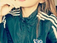 Hincha - Tribunera - Chica - Fanatica de la Barra: Comandos Azules • Club: Millonarios • País: Colombia