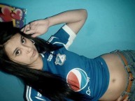 Hincha - Tribunera - Chica - Fanatica de la Barra: Comandos Azules • Club: Millonarios