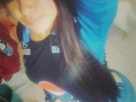 Hincha - Tribunera - Chica - Fanatica de la Barra: Comandos Azules • Club: Millonarios