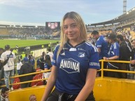 Hincha - Tribunera - Chica - "@valentinamunoz_21" Fanatica de la Barra: Comandos Azules • Club: Millonarios • País: Colombia