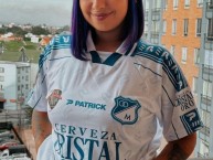 Hincha - Tribunera - Chica - Fanatica de la Barra: Comandos Azules • Club: Millonarios