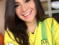 Hincha - Tribunera - Chica - Fanatica de la Barra: Fortaleza Leoparda Sur • Club: Atlético Bucaramanga