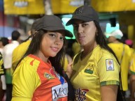 Hincha - Tribunera - Chica - Fanatica de la Barra: Fortaleza Leoparda Sur • Club: Atlético Bucaramanga