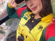 Hincha - Tribunera - Chica - Fanatica de la Barra: Fortaleza Leoparda Sur • Club: Atlético Bucaramanga • País: Colombia