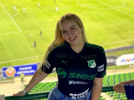 Hincha - Tribunera - Chica - Fanatica de la Barra: Frente Radical Verdiblanco • Club: Deportivo Cali