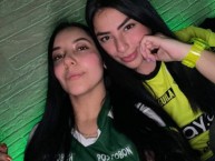 Hincha - Tribunera - Chica - Fanatica de la Barra: Frente Radical Verdiblanco • Club: Deportivo Cali