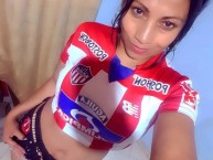 Hincha - Tribunera - Chica - Fanatica de la Barra: Frente Rojiblanco Sur • Club: Junior de Barranquilla