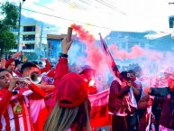 Hincha - Tribunera - Chica - Fanatica de la Barra: Furia Roja • Club: Técnico Universitario