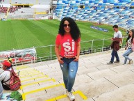 Hincha - Tribunera - Chica - Fanatica de la Barra: Fvria Roja • Club: Cienciano